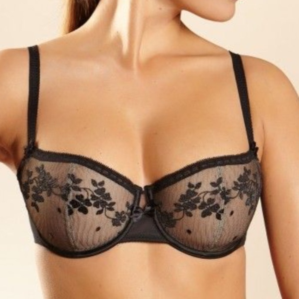 NWT Chantelle non-padded underwire bra, 32DD
